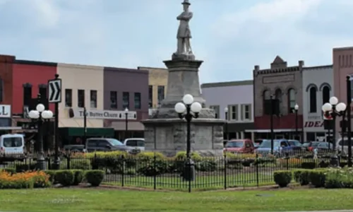 The Town Center Buildings in Lebanon, Tennessee, showcase local architecture